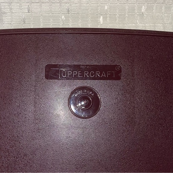 Set of 2 Vintage Tuppercraft Containers - Picture 7 of 12